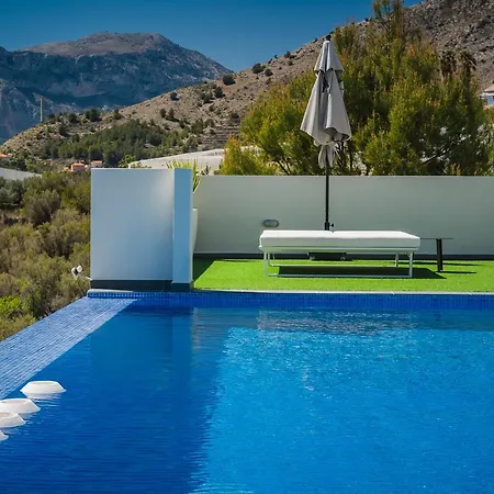 Bed & Breakfast Casa Leon Bolulla