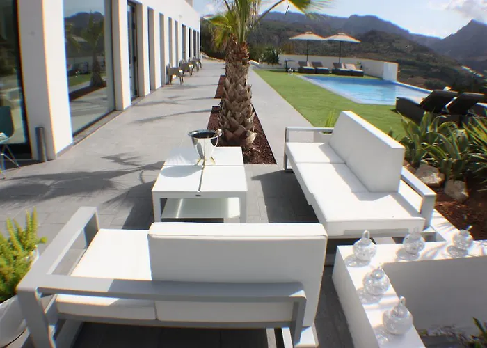 Casa Leon Bed & Breakfast *