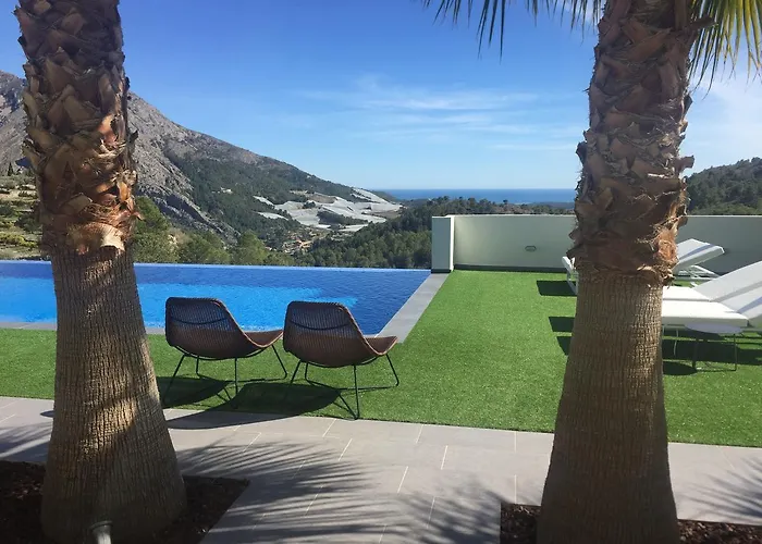 Bed & Breakfast Casa Leon Bolulla